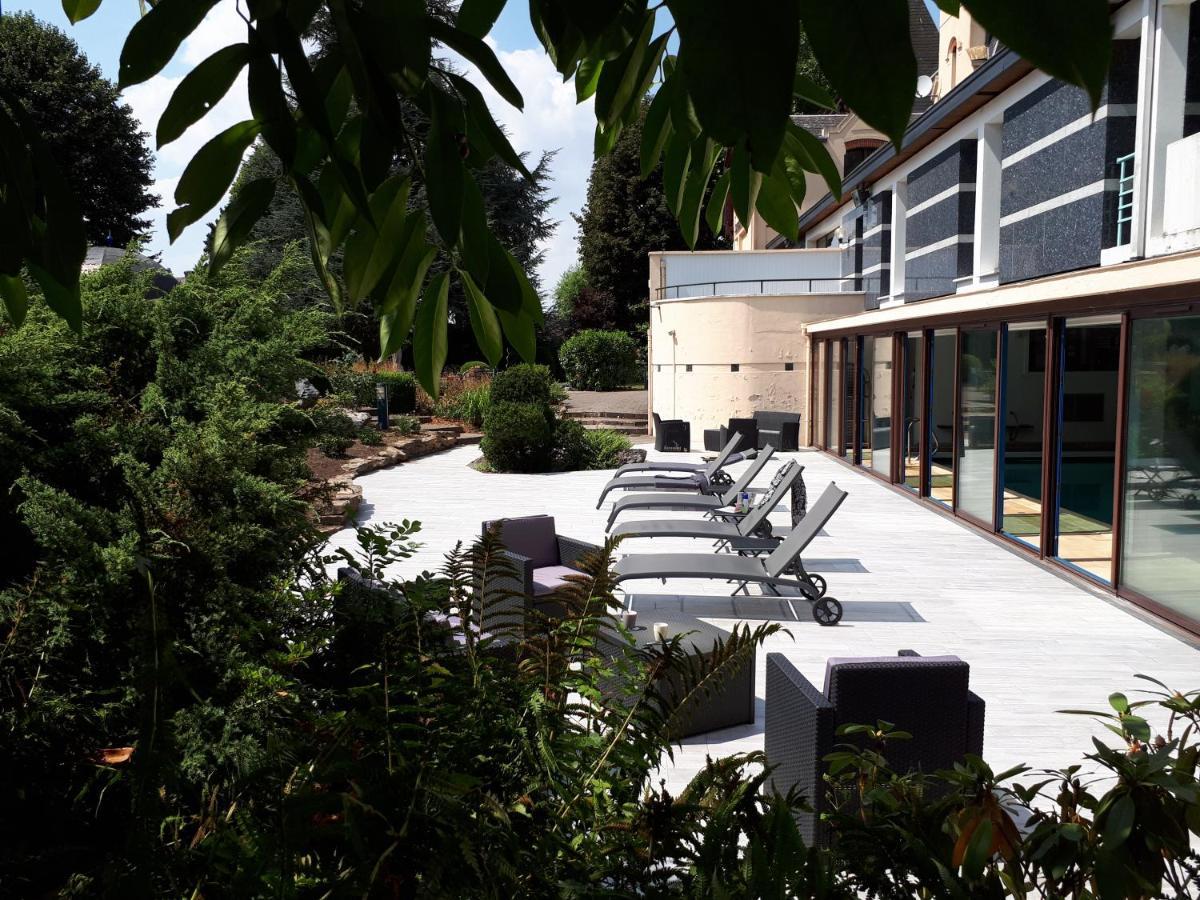 Le Manoir De La Mantille Caudry Екстер'єр фото