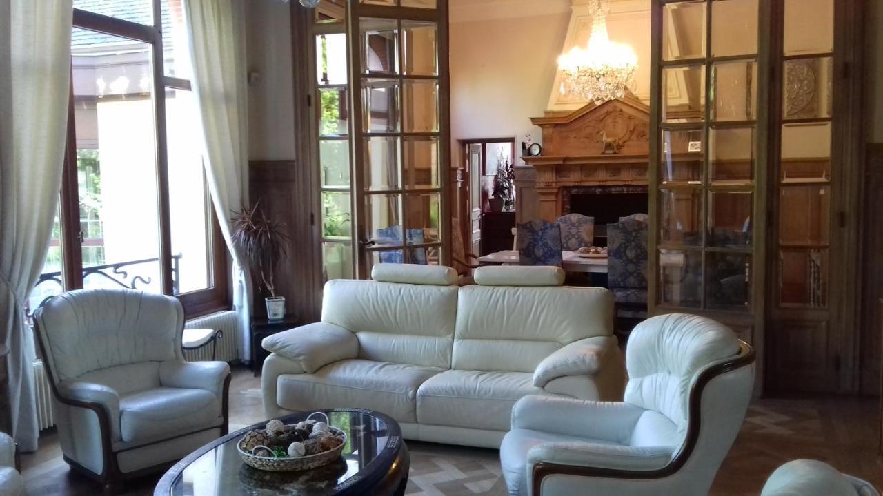 Le Manoir De La Mantille Caudry Екстер'єр фото
